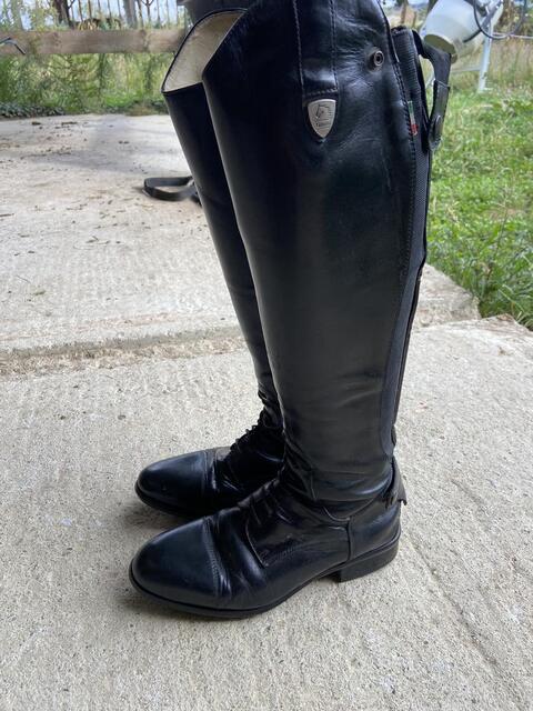 Bottes tattini