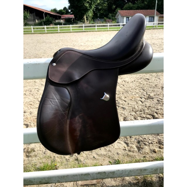 Selle Bates Cair Mixte 17”5