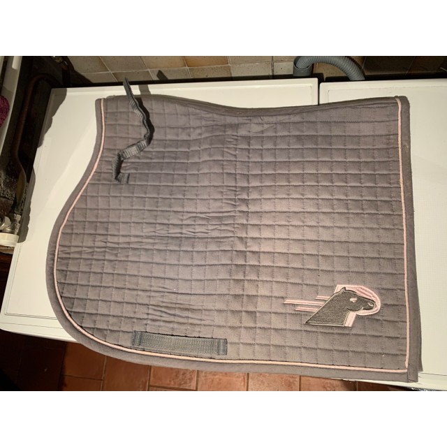 Tapis gris