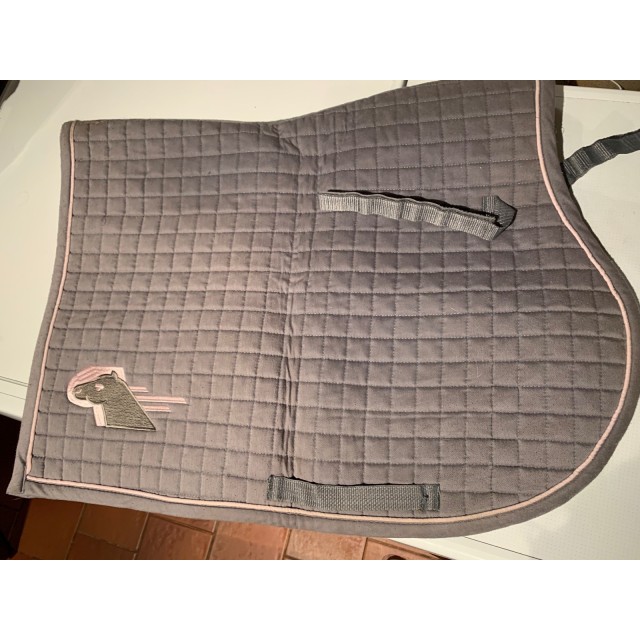 Tapis gris
