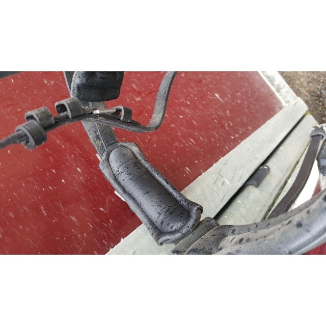 Filet noir avec perles T. COB