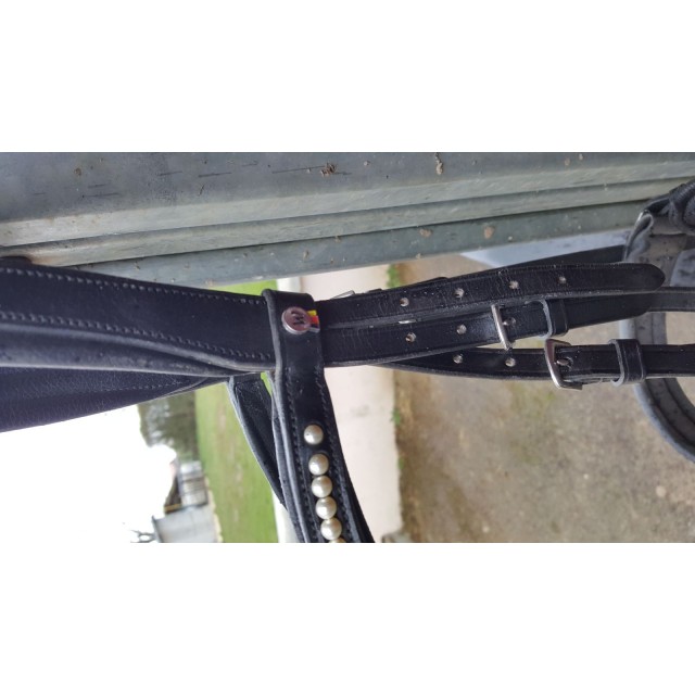 Filet noir avec perles T. COB