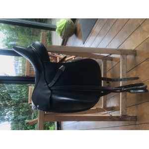 Selle de dressage Bates innova