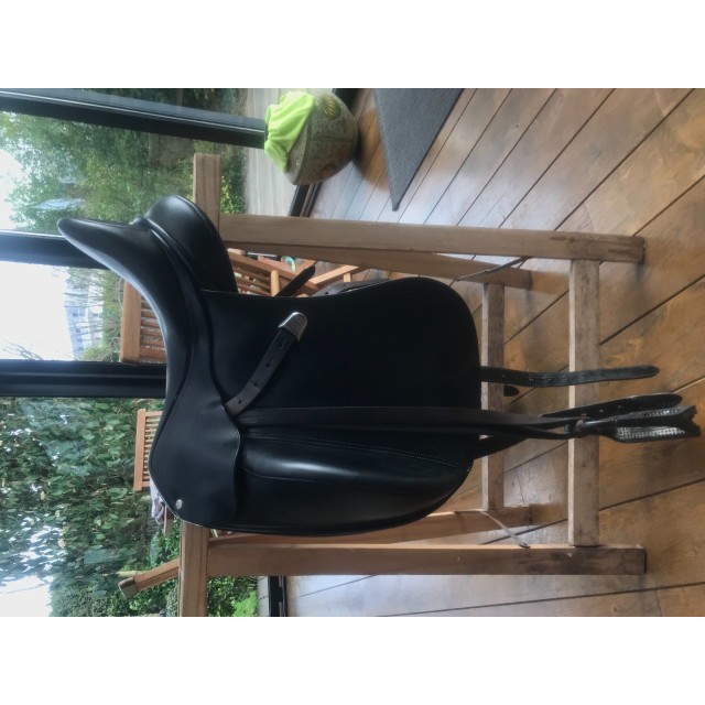 Selle de dressage Bates innova