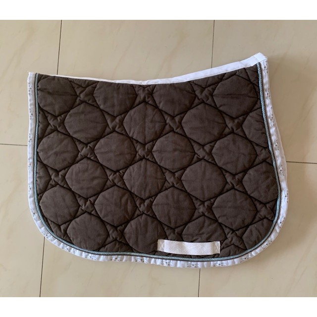 Tapis et bonnet animo