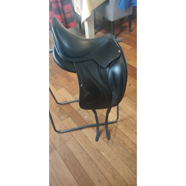 Selle de dressage Antares