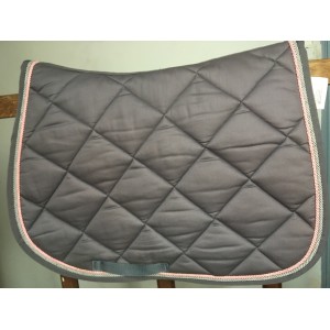 Tapis gris taille cheval