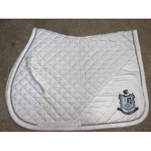 Tapis blanc taille cheval ou poney