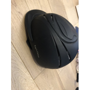 Bombe noir equi thème