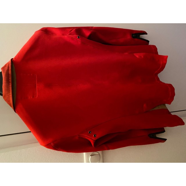 Veste animo rouge