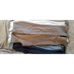 3 petits pantalons Taille 10 ans Décathlon etat moyen