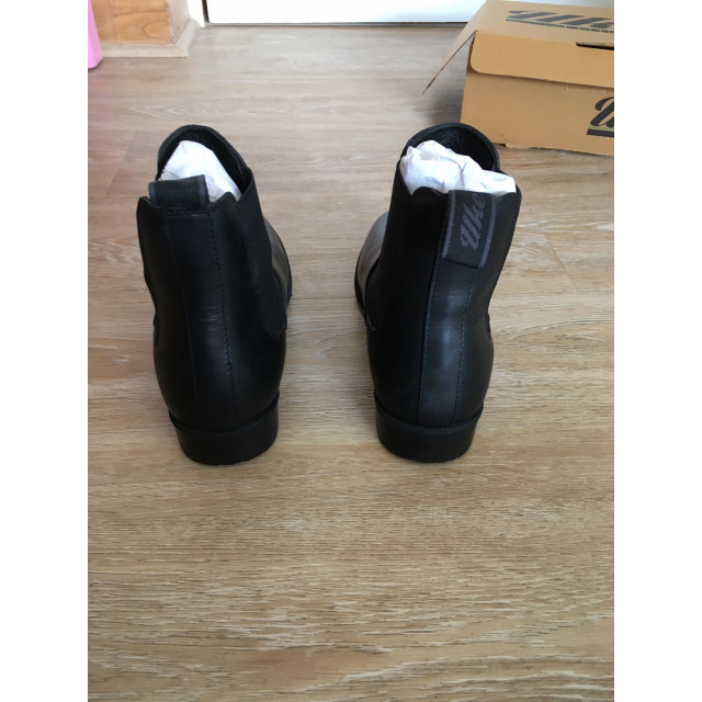 Boots doublées en cuir uke
