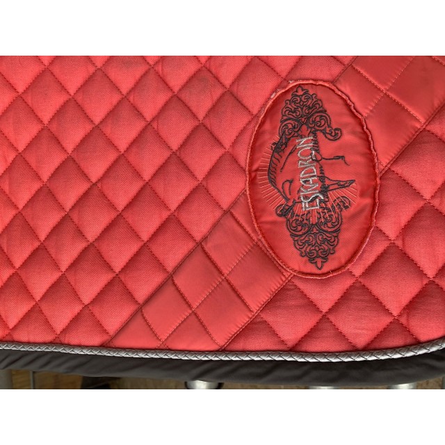 Tapis +bonnet eskadron