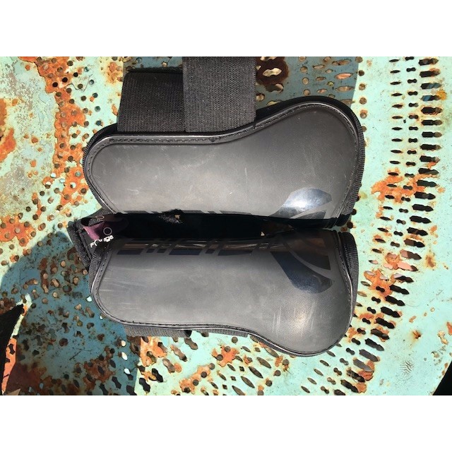 ensemble guêtres/ protèges boulets poney fouganza