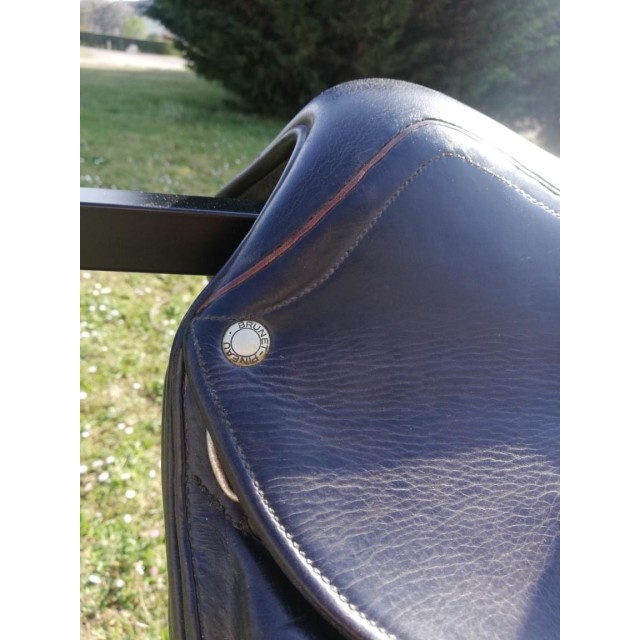 Selle de dressage