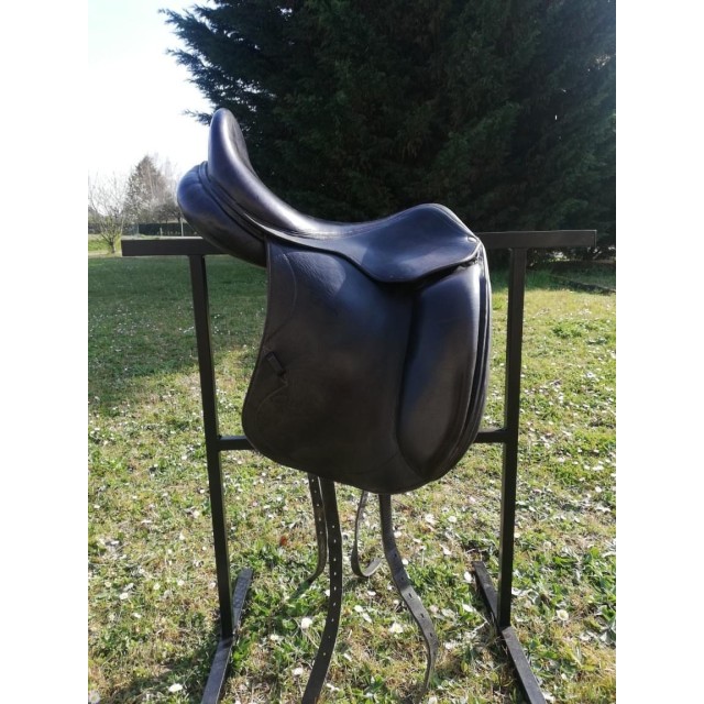 Selle de dressage