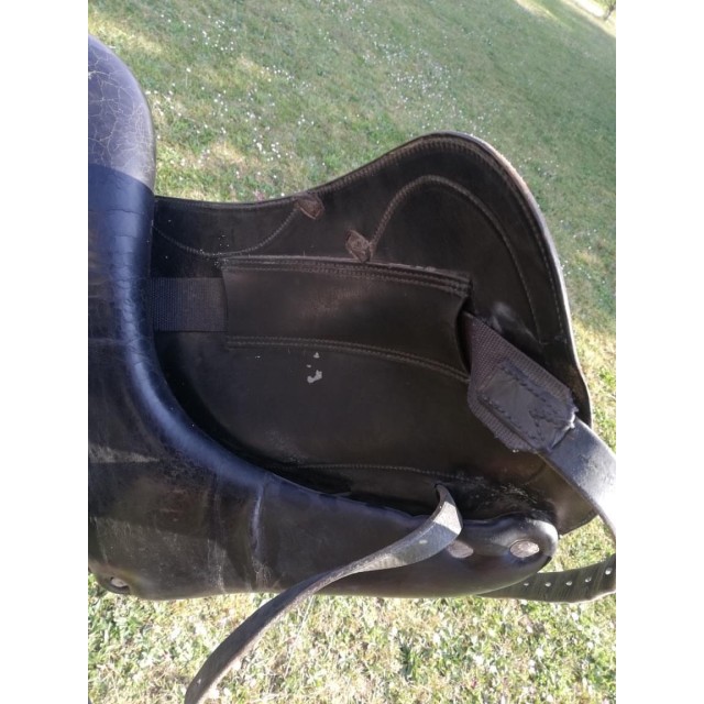 Selle de dressage