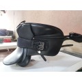 Selle dressage Cuir noir Neuve