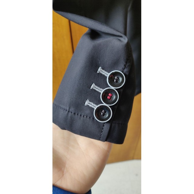 Veste Softshell Pikeur taille 42 noir avec des détales rouge et gris