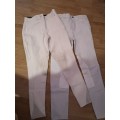 2 pantalons blancs à saisir