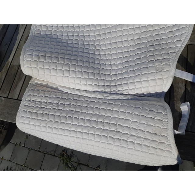 Tapis de selle blanc Eskadron