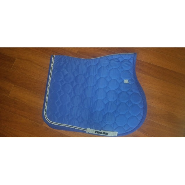 Tapis bleu roi
