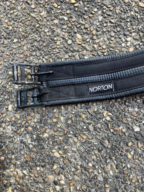 Sangle Norton 125