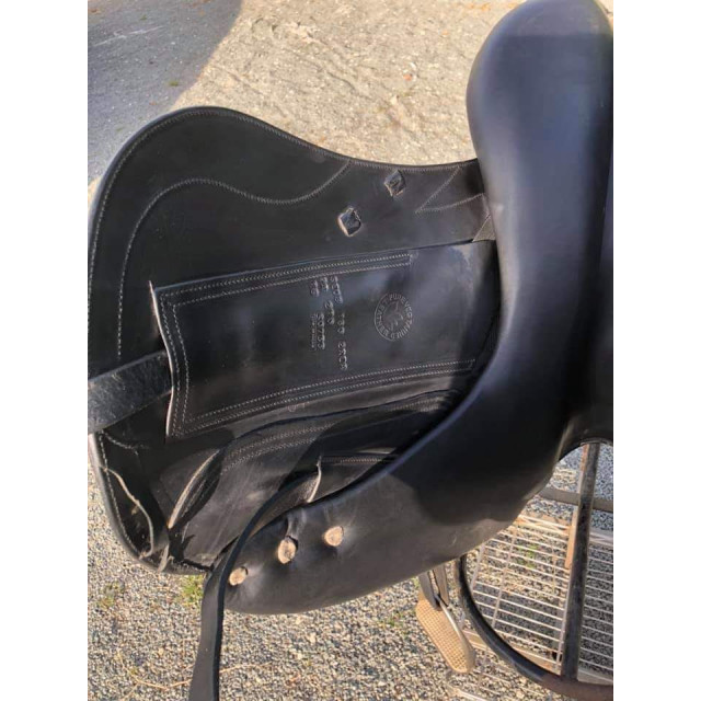 Selle de dressage CWD