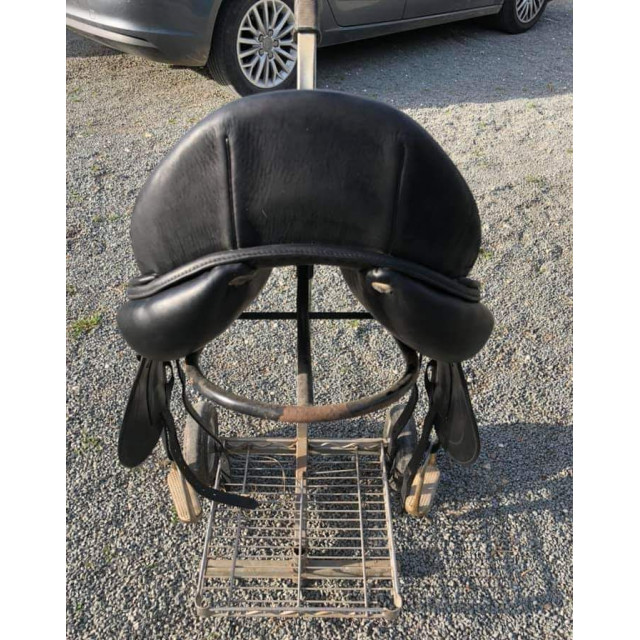 Selle de dressage CWD