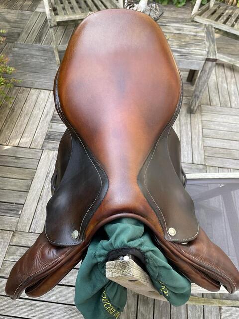 Selle Devoucoux Oldara 17”