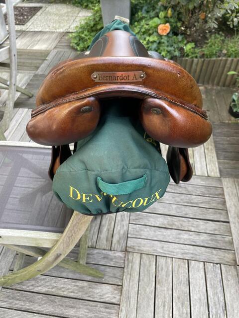 Selle Devoucoux Oldara 17”