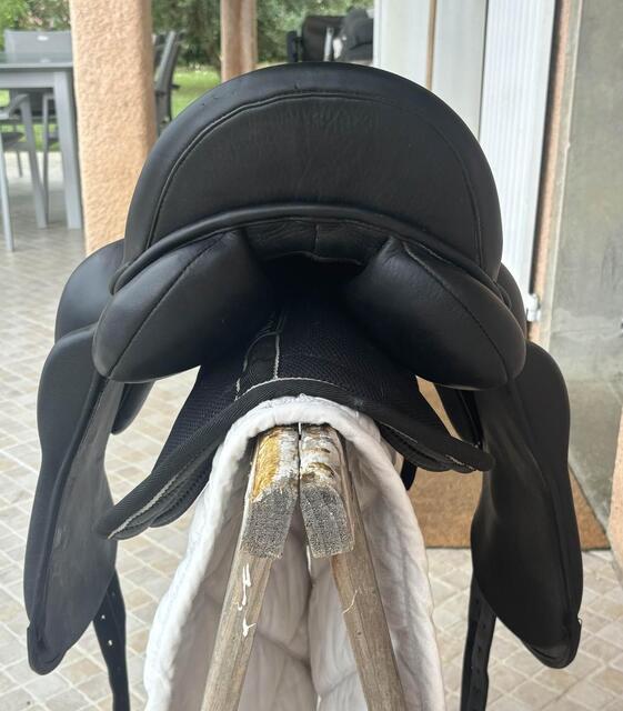 Selle de dressage « Victoria » sellerie baude