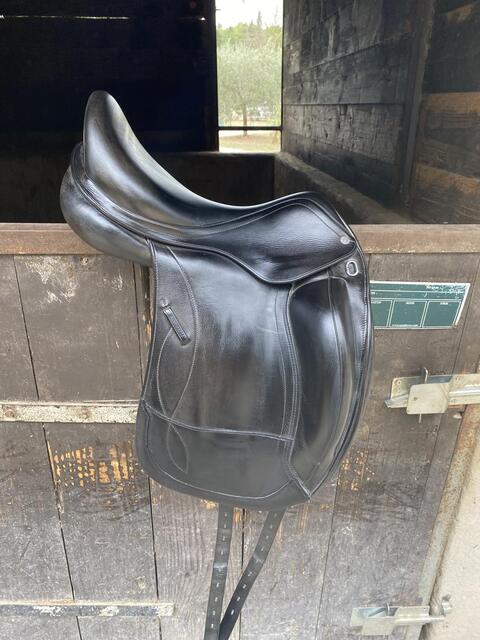 Selle de dressage Equipe