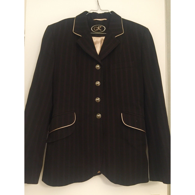 Veste Komutekir