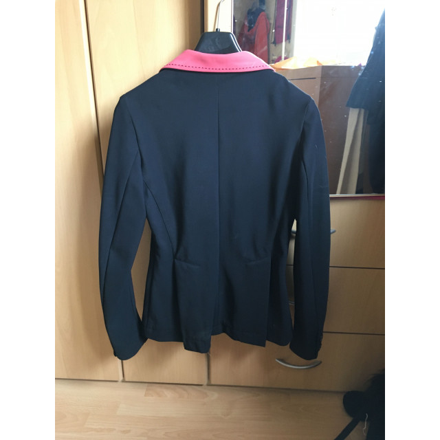 Veste noire /corail