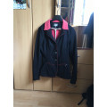Veste noire /corail