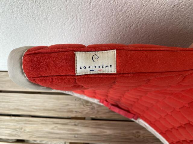 Tapis equithème
