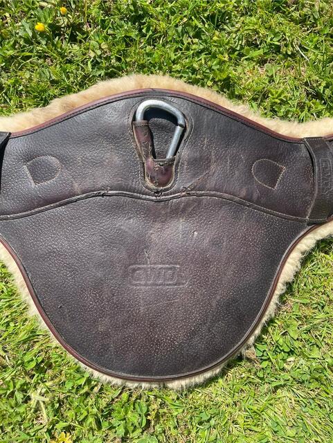 Bavette courte contact mouton CWD 55 cm