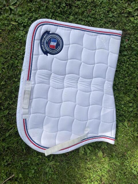 tapis blanc