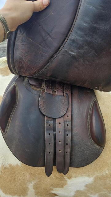 Selle petit pas sellier