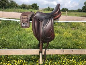 selle de Dressage Antares