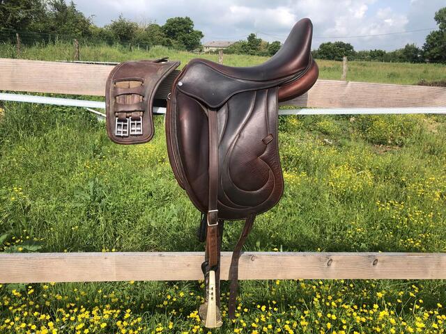 selle de Dressage Antares
