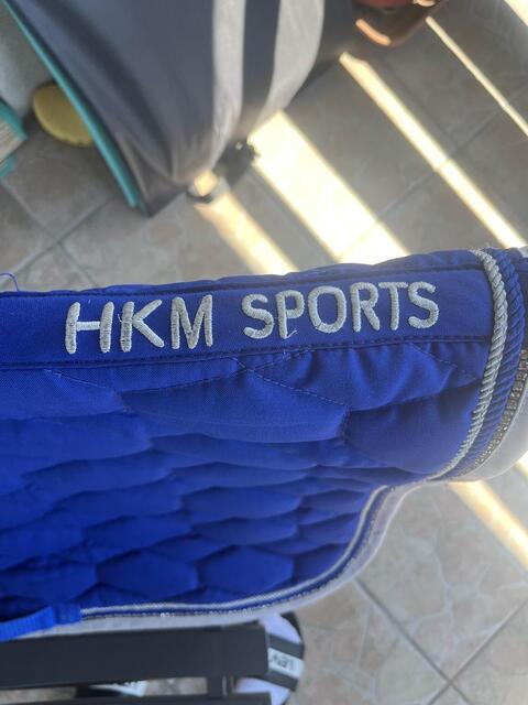 tapis hkm bleu roi