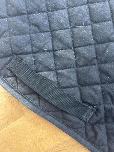 tapis fouganza noir