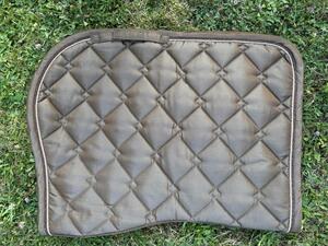 Tapis marron satin