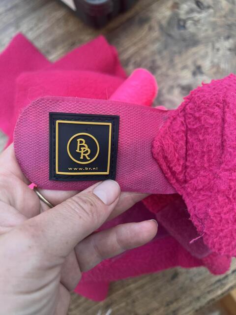 bandes de polo rose