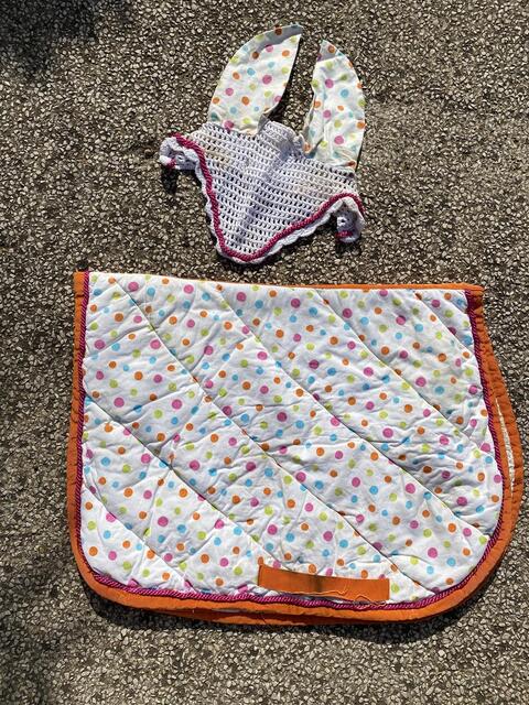 Ensemble tapis et bonnet fait main cob