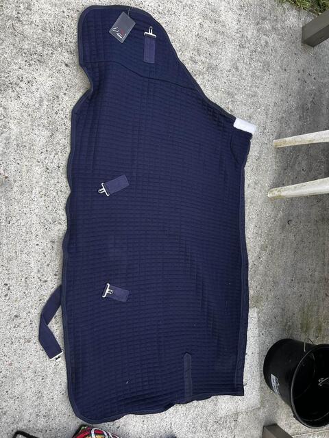 couverture de box 130cm