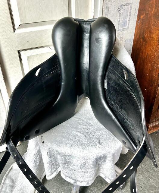Selle de dressage Equipe Emporio
