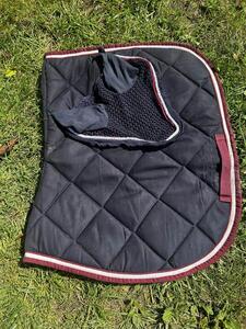 Ensemble tapis et bonnet